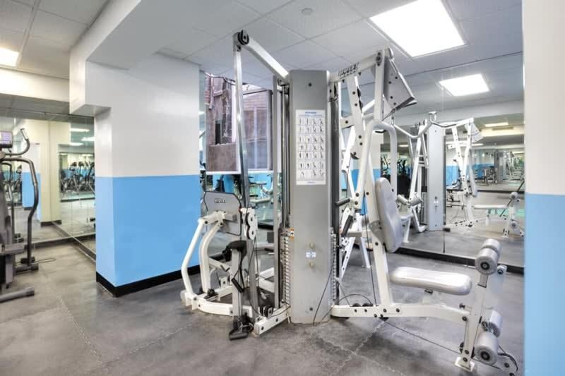 73-1204 New Uws Doorman Gym Apartment New York